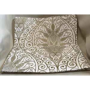EnVogue 15x15 Napkins Gold White Damask Paisley Cotton Set of 4